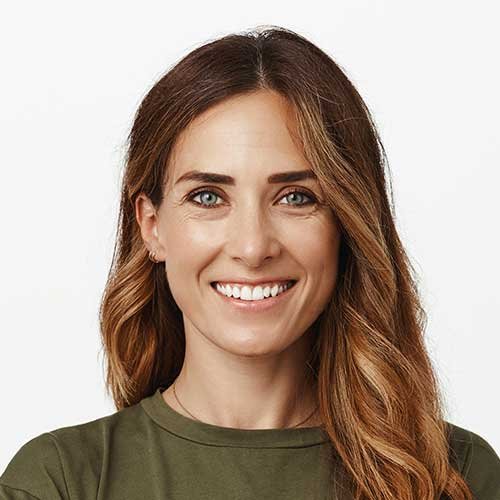 أمينة عبد الله